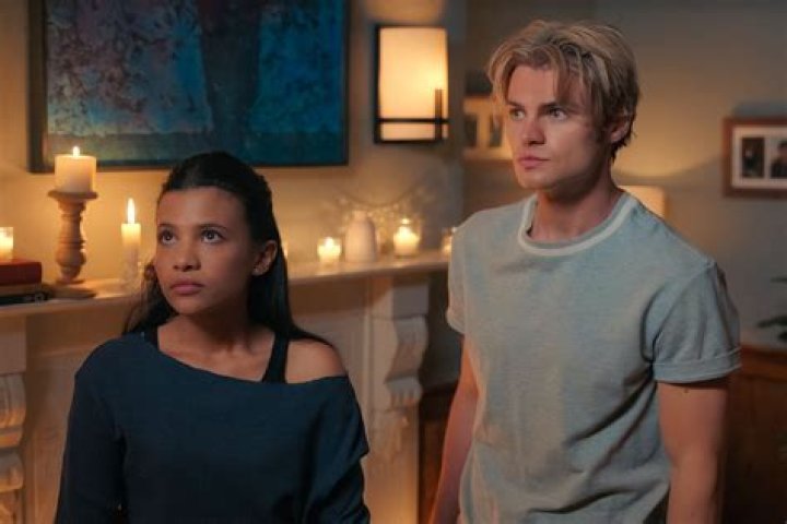 Alisha Newton - CelebNetWorth