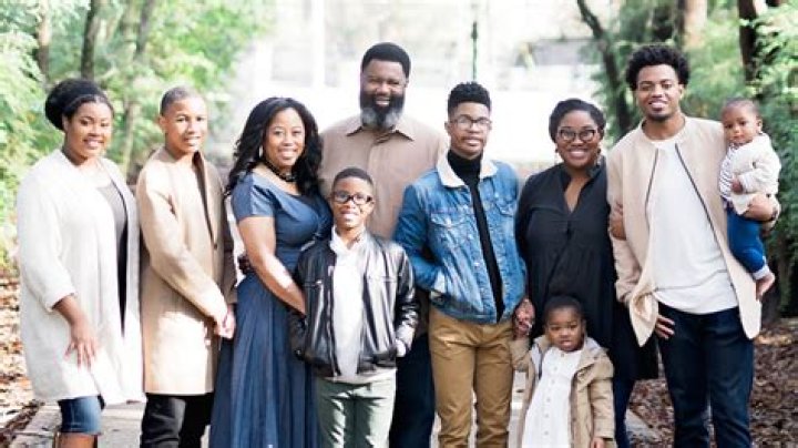 Chrystal Evans Hurst Age | Wiki, Net worth, Bio, Height, Husband