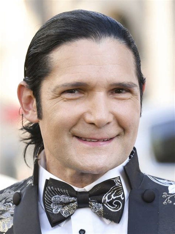 How tall is Corey Feldman