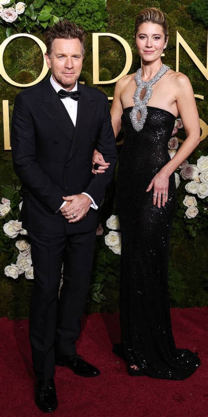 How tall is Mary Elizabeth Winstead