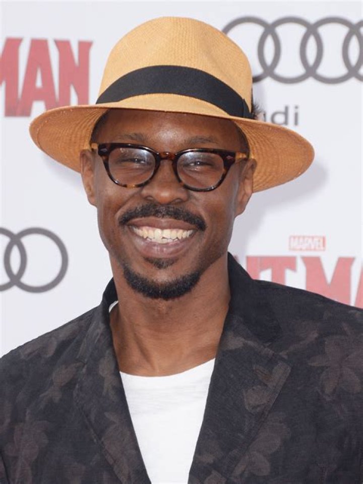 How tall is Wood Harris