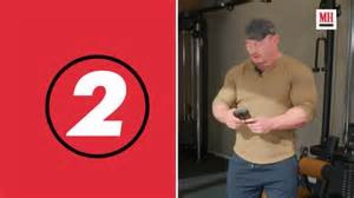 Who is Bobby Holland Hanton? - Celebrity.tn